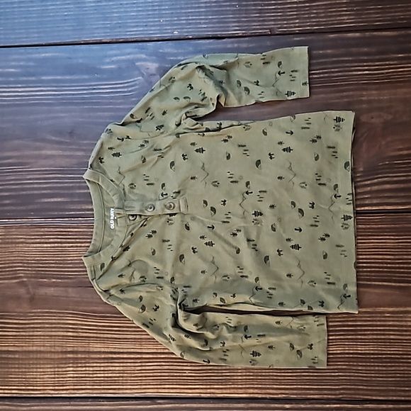 NEW! OLD NAVY BUNDLE - Picture 6 of 9